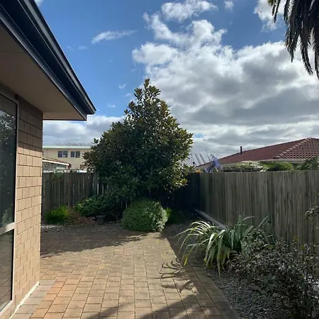 Cosy Rotorua Center Holiday Home Exterior photo